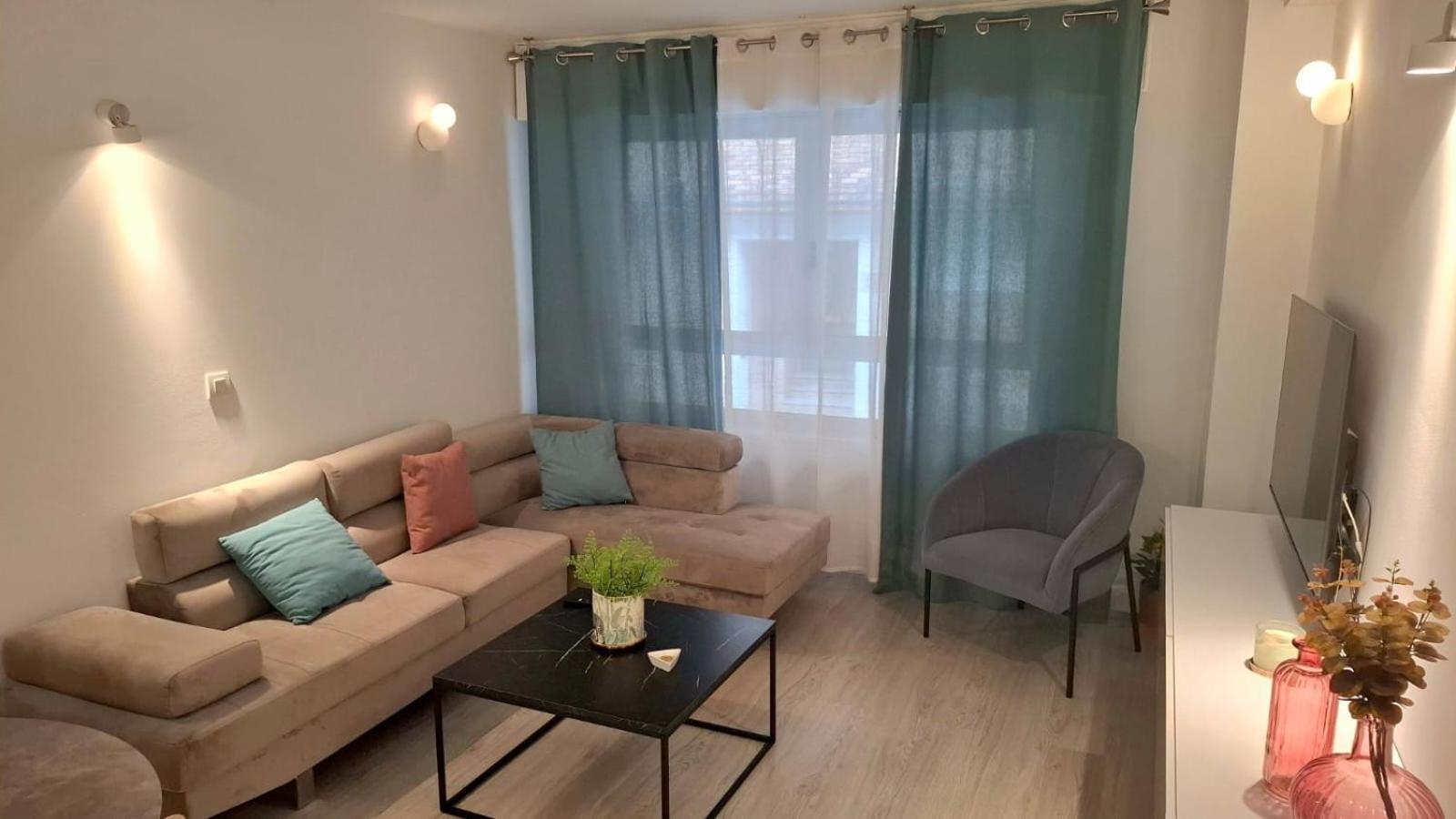 Moderno Apartamento Con Garaje Privado En El Centro De فيجو المظهر الخارجي الصورة